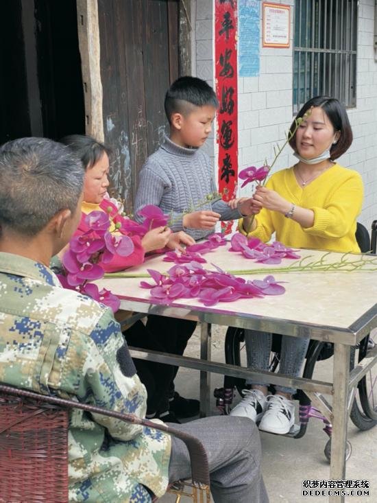 “中国青年五四奖章”获得者杨淑亭：在乡村工厂打造国潮品牌