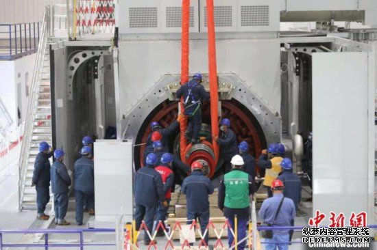 特高压青南换流站1号调相机圆满完成首检