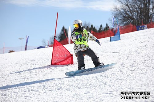 冰雪消费过大年“冷资源”催生“热经济”