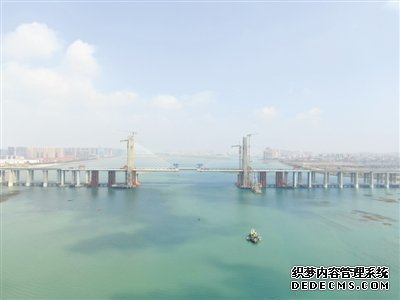 98秒跨越大海无砟轨道助高铁跨海不减速