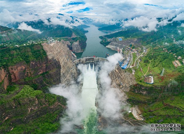 生产清洁电能超265亿千瓦时白鹤滩水电站百万千瓦机组投产过半