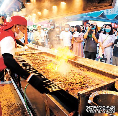 餐饮“烟火气”持续回归（一线看消费）