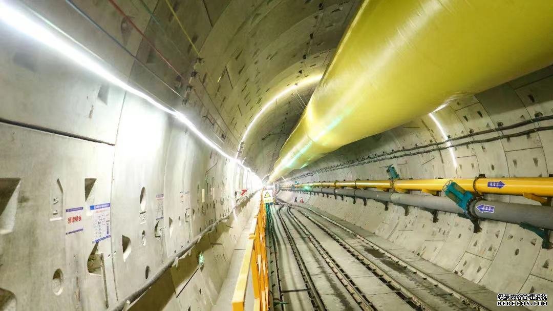 历时28个月中俄东线天然气管道穿越长江隧道全面贯通