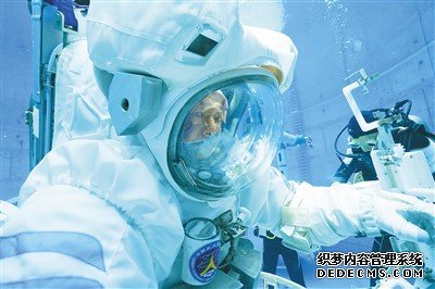 太空生活，他们在守护（筑梦“太空之家”——中国空间站建设记32）