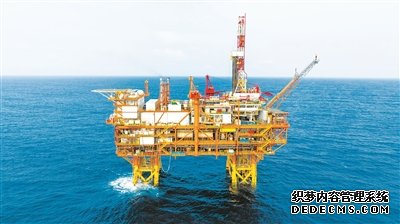 图为6月1日拍摄的中国海油恩平15-1原油钻采平台（无人机照片）。新华社记者 毛思倩摄