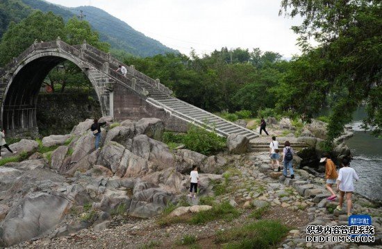 避暑游带动山区夏日经济