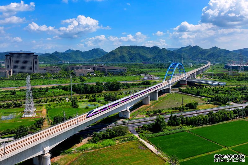 复兴号亚运智能动车组列车。上海铁路局融媒体中心供图