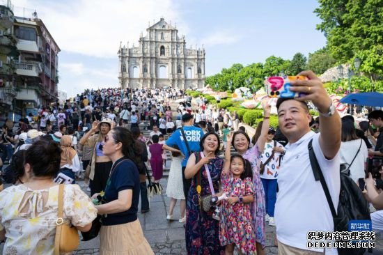 “超级黄金周”假期澳门再掀旅游热潮