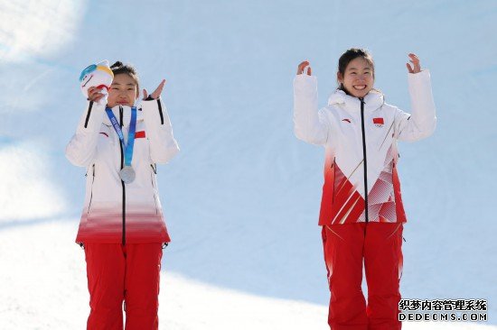 冬青奥会综合：中国队获雪上项目首金