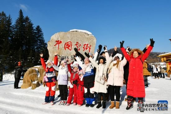 锦绣中国年｜龙年游“龙江” 欢乐过大年