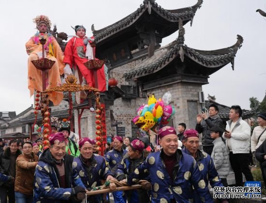 前童元宵行会：传承500年的民俗盛会上演