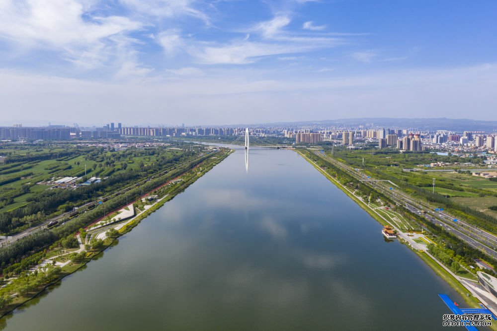 在山西省太原市拍摄的汾河（2023年6月27日摄，无人机照片）。新华社记者 杨晨光 摄