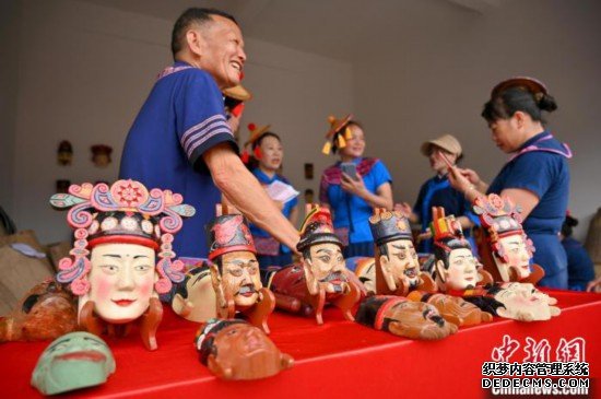 中国唯一毛南族自治县举办分龙节 非遗荟萃巧焕新