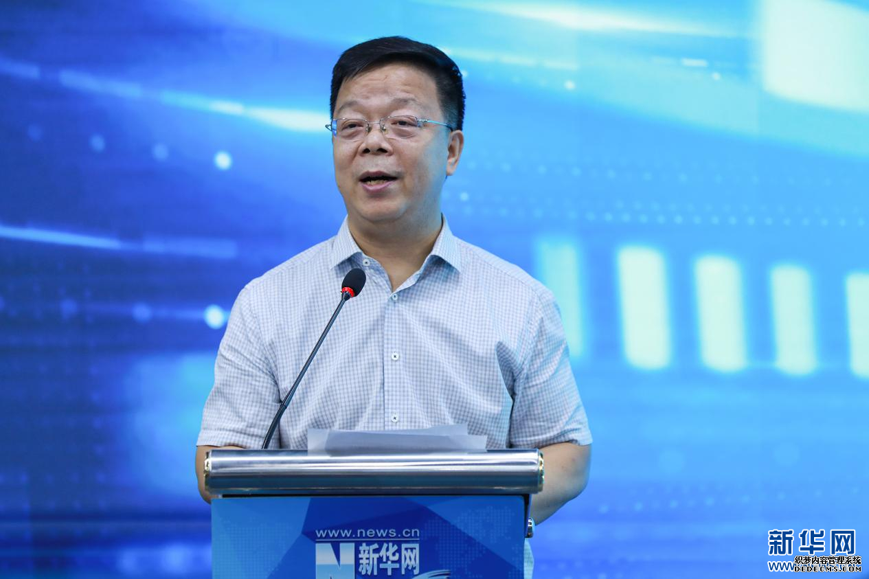 新华网党委常委、董事、副总裁刘加文致辞