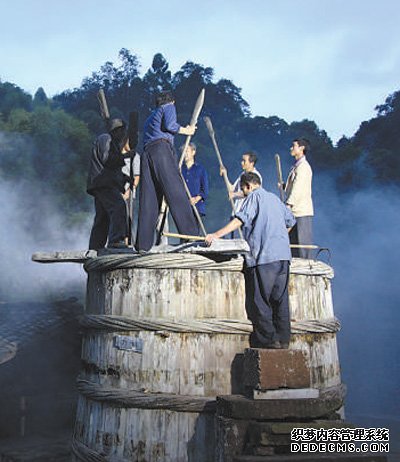 夹江竹纸，匠心妙手传千年（匠心独运）