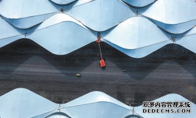 海南自由贸易港建设成形起势（新时代画卷·锚定现代化 改革再深化）