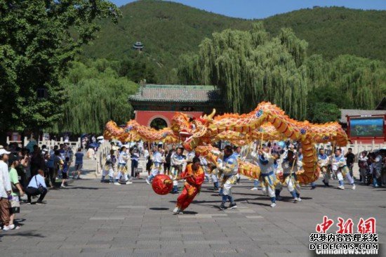 晋祠庙会：传统与现代交融 老庙会焕发新生机