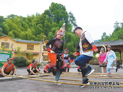 “旅游+”蓬勃发展，新场景精彩纷呈（消费视窗·暑期消费新场景）