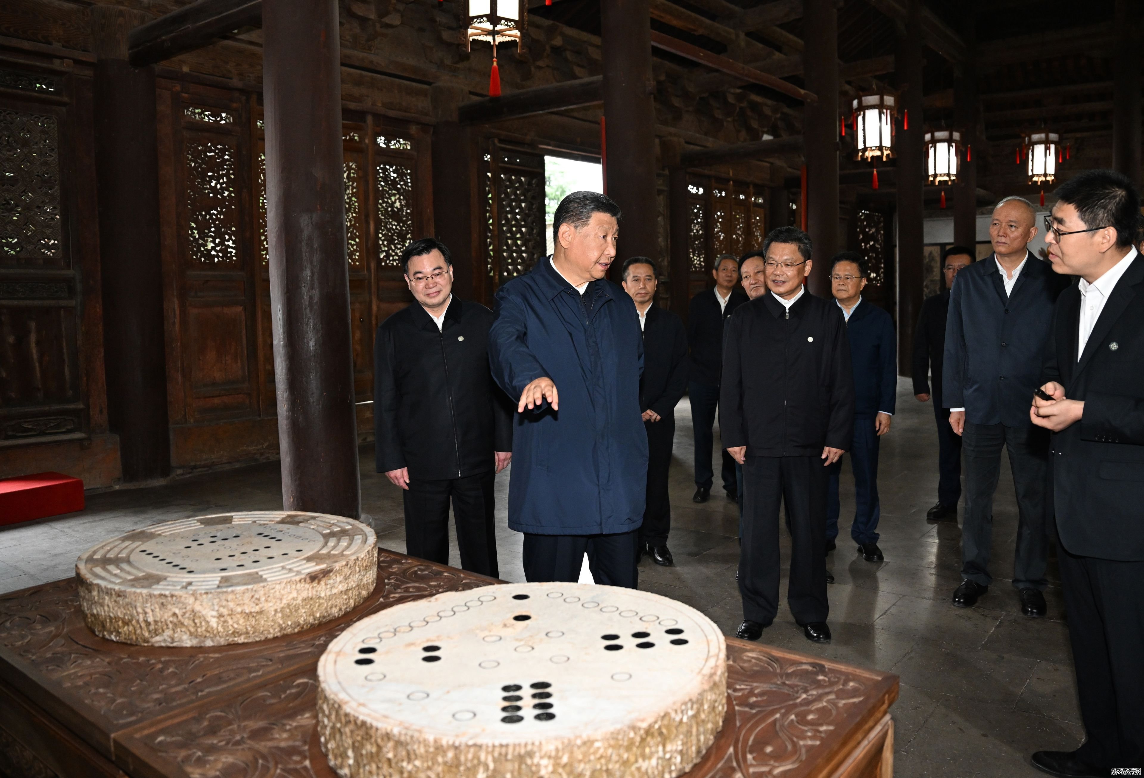 习近平在陕西宝鸡市和甘肃天水市考察调研