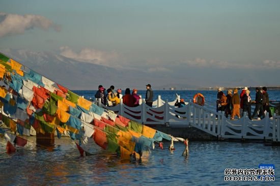 新时代中国调研行之看区域·西部篇｜青海湖秋韵