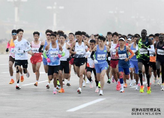 青年逐梦，从校园跑道迈向北马赛场