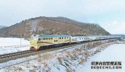  火车“慢”游，一趟集齐沿途风景